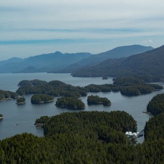 Rivers Inlet Sportsman's Club Trophy Fishing Lodge