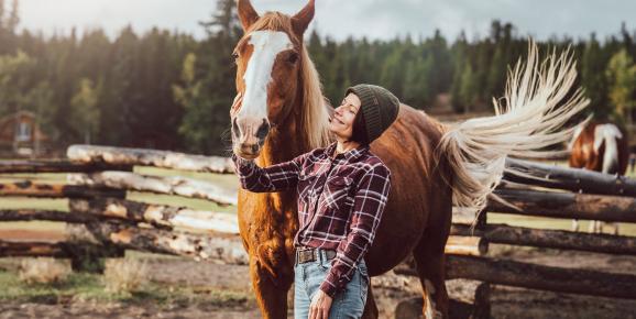 11 reasons why you should explore BC with a cozy cabin guest ranch holiday