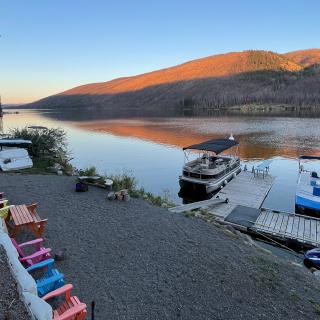 Lazy Loon Lodge